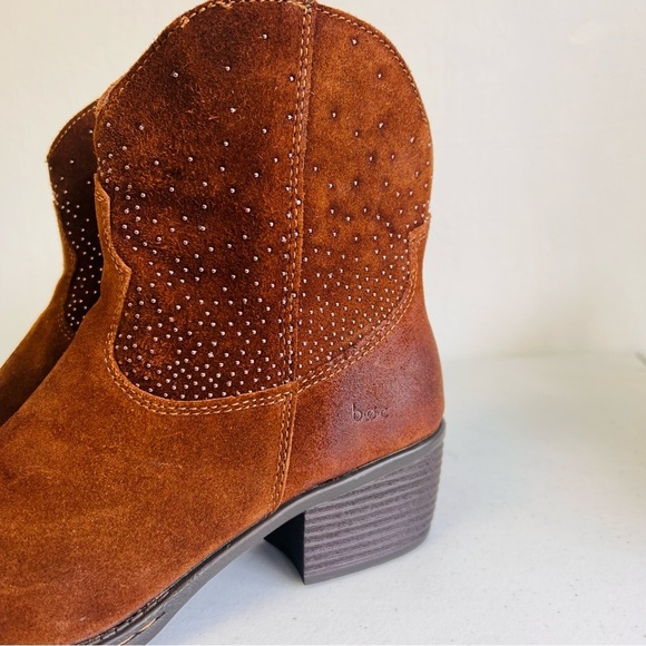 Boc Embellished Ankle Western Suede Boots 9 - Picture 4 of 12